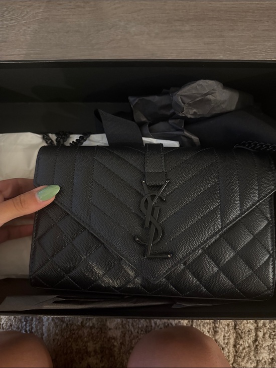 Yves Saint Laurent Handbags - Yves Saint Laurent Black Quilted Chevron Chain Crossbody